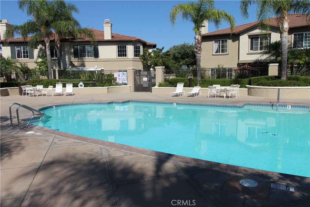 MLS #OC25273933 image #42