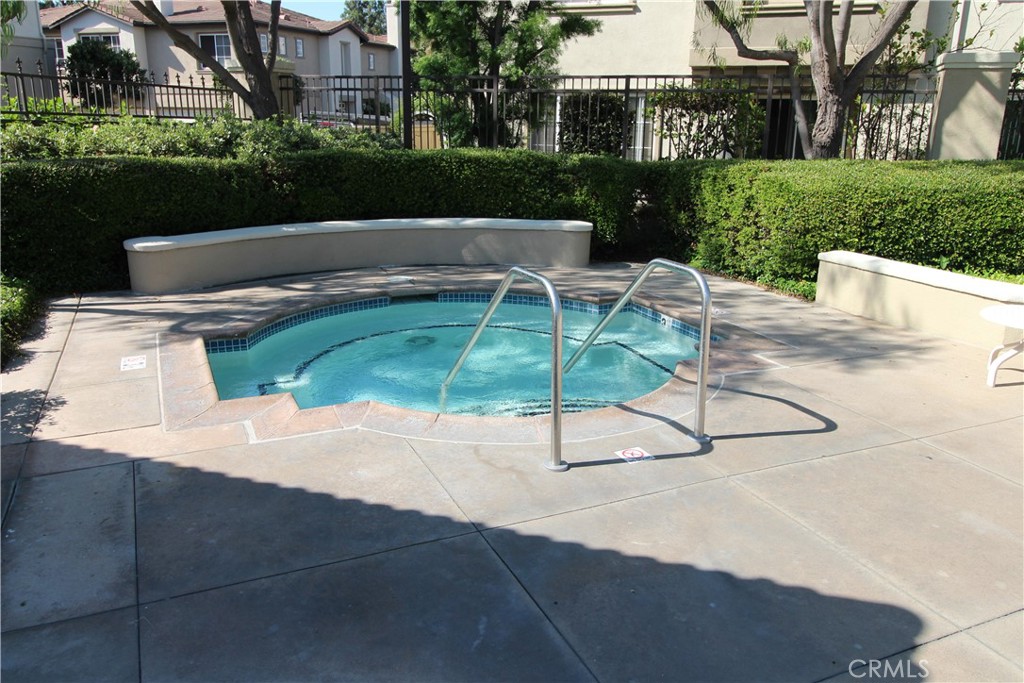 MLS #OC25273933 image #46