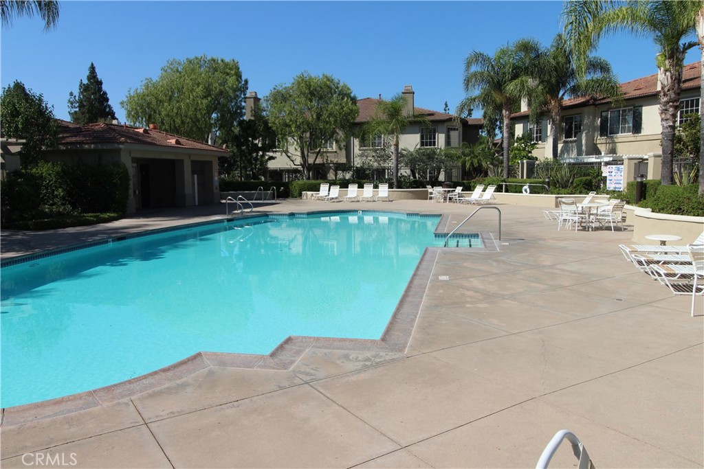 MLS #OC25273933 image #49