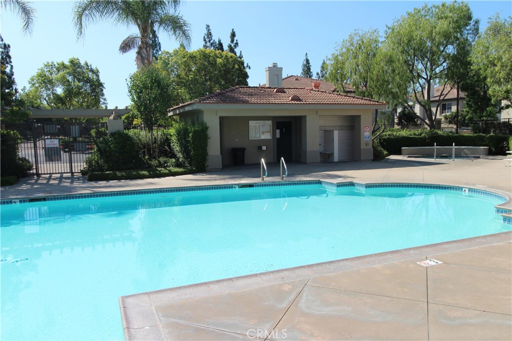 MLS #OC25273933 image #51