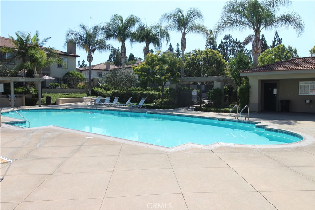 MLS #OC25273933 image #52