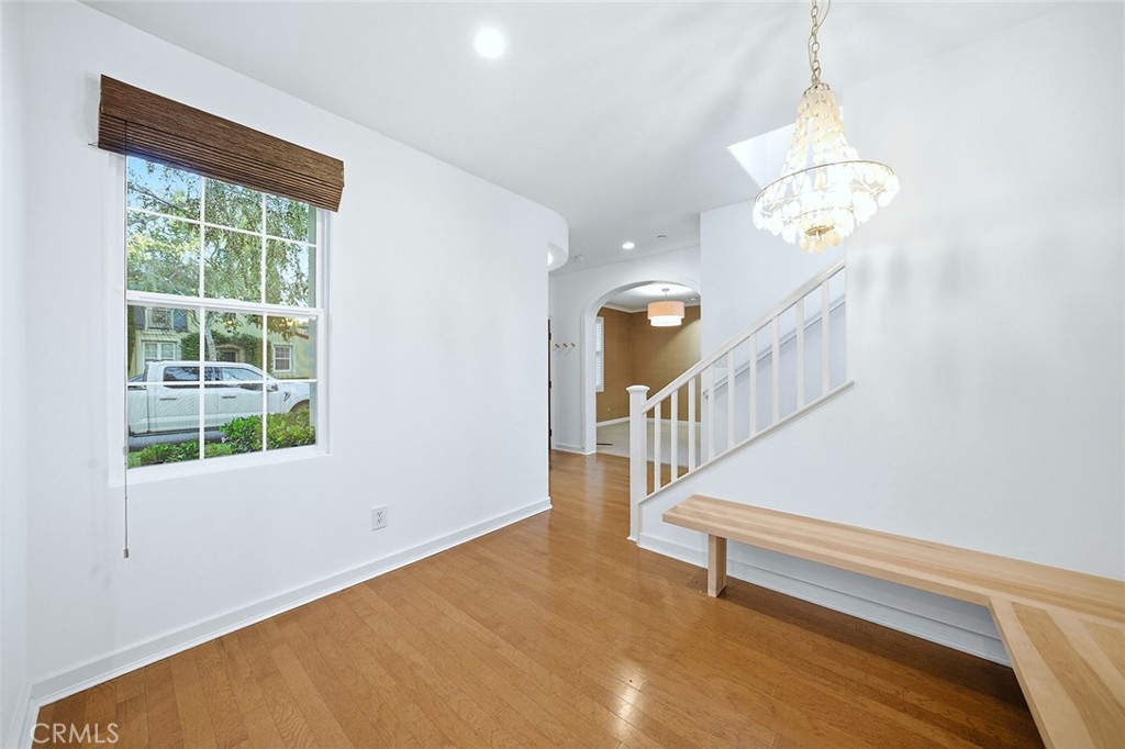 MLS #OC25273952 image #16