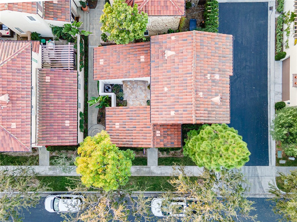 MLS #OC25273952 image #21