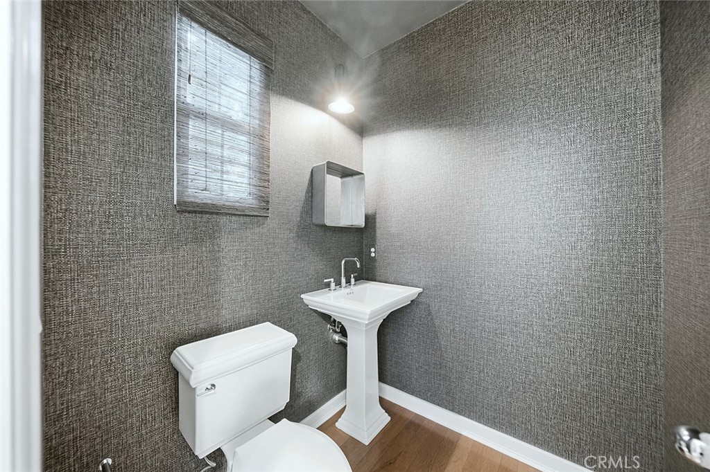 MLS #OC25273952 image #9