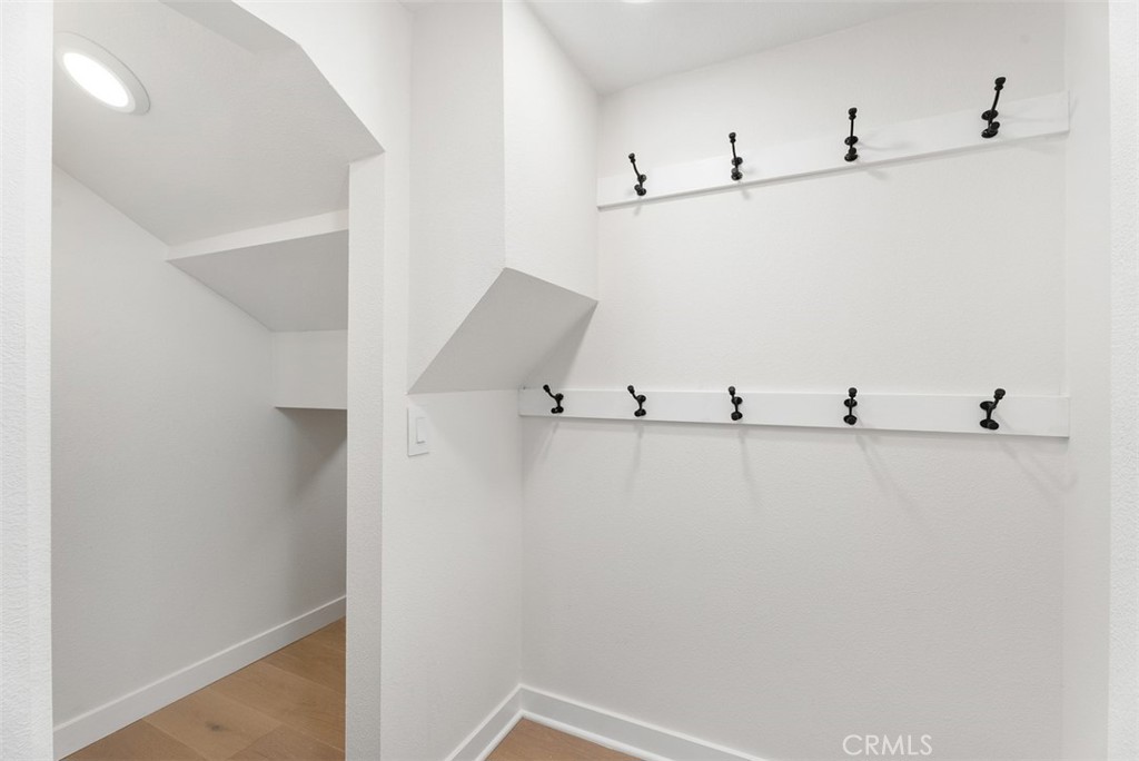 MLS #OC25273962 image #16