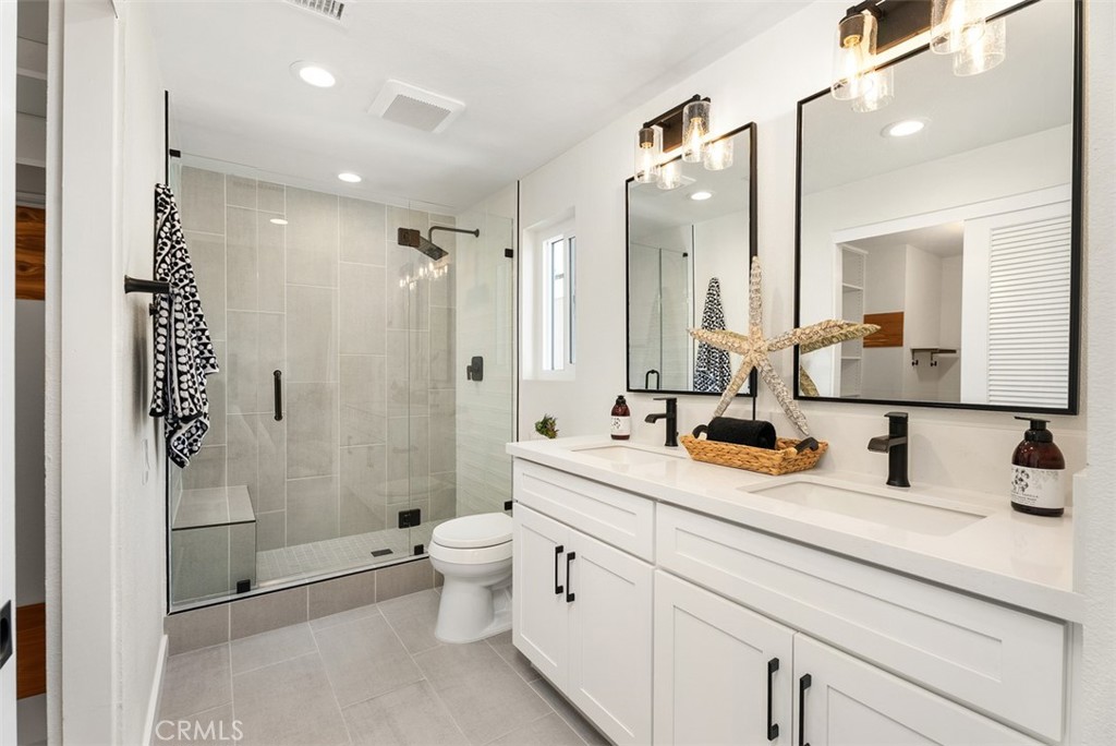 MLS #OC25273962 image #21