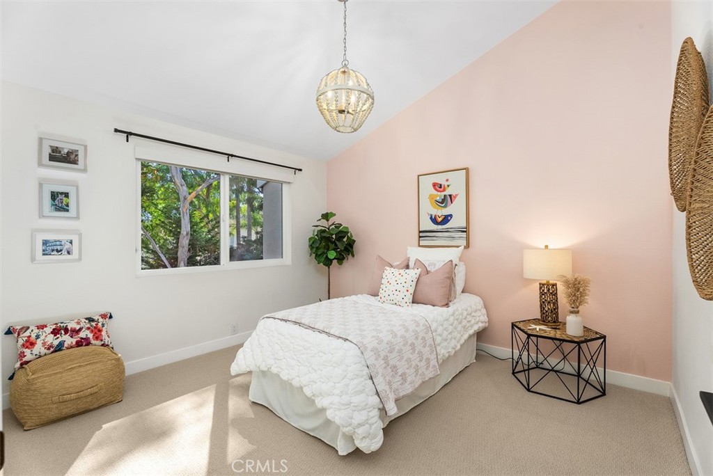 MLS #OC25273962 image #23