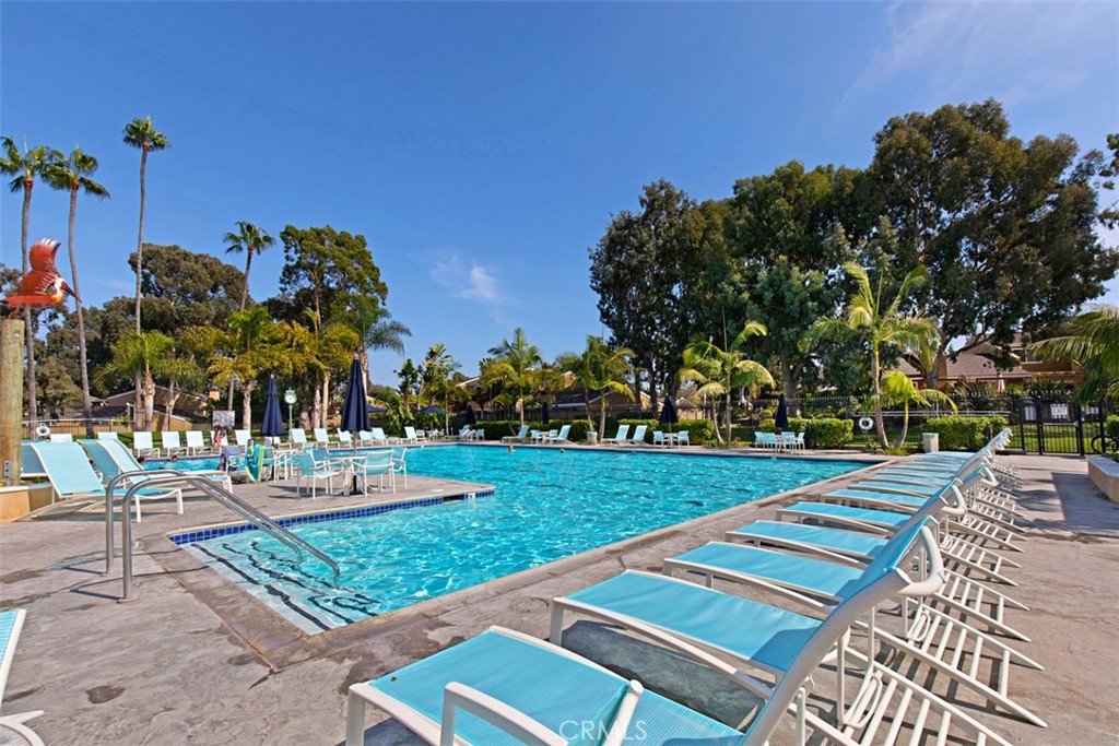 MLS #OC25273962 image #29