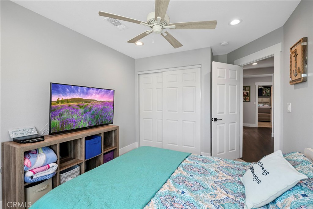 MLS #OC25274009 image #18