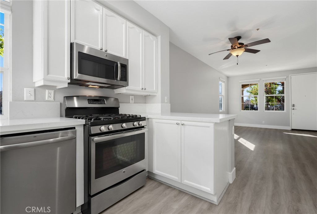 MLS #OC25274032 image #10