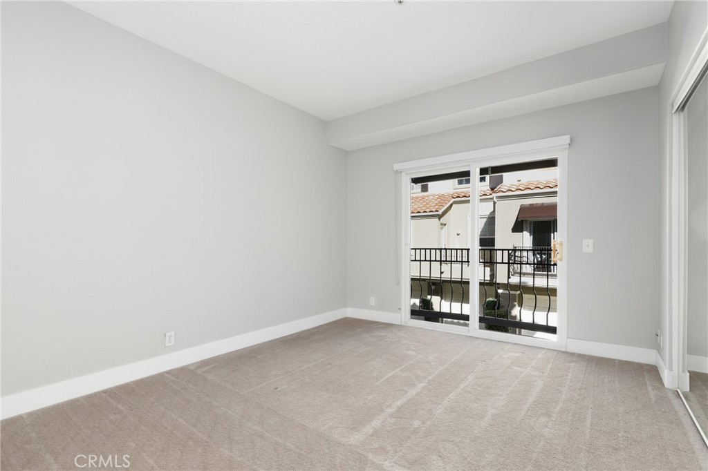 MLS #OC25274032 image #14