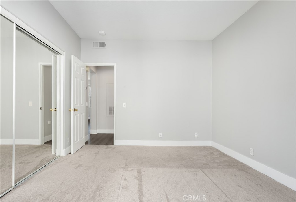 MLS #OC25274032 image #19