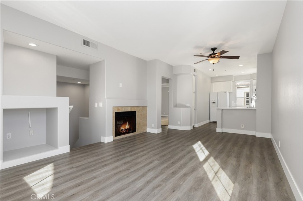 MLS #OC25274032 image #2