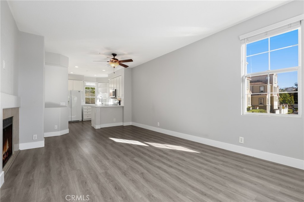 MLS #OC25274032 image #5