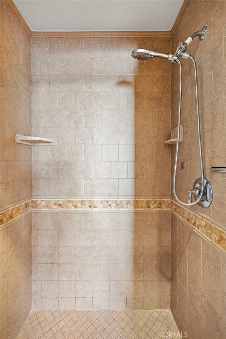 MLS #OC25274049 image #20