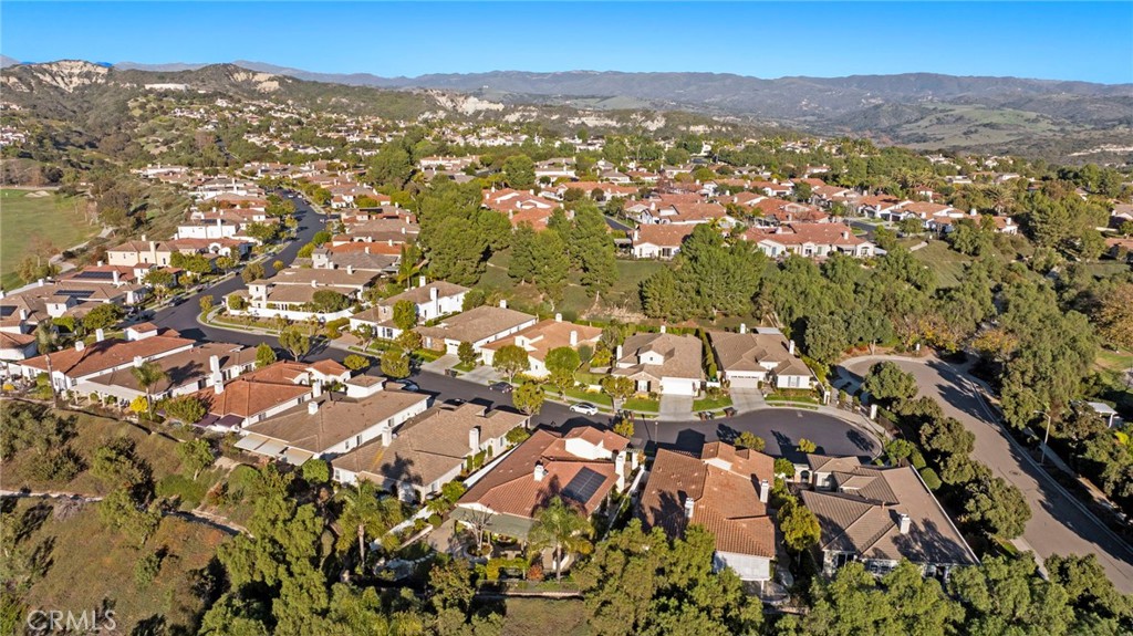 MLS #OC25274049 image #39