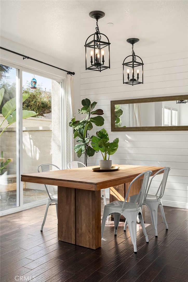 MLS #OC25274069 image #2