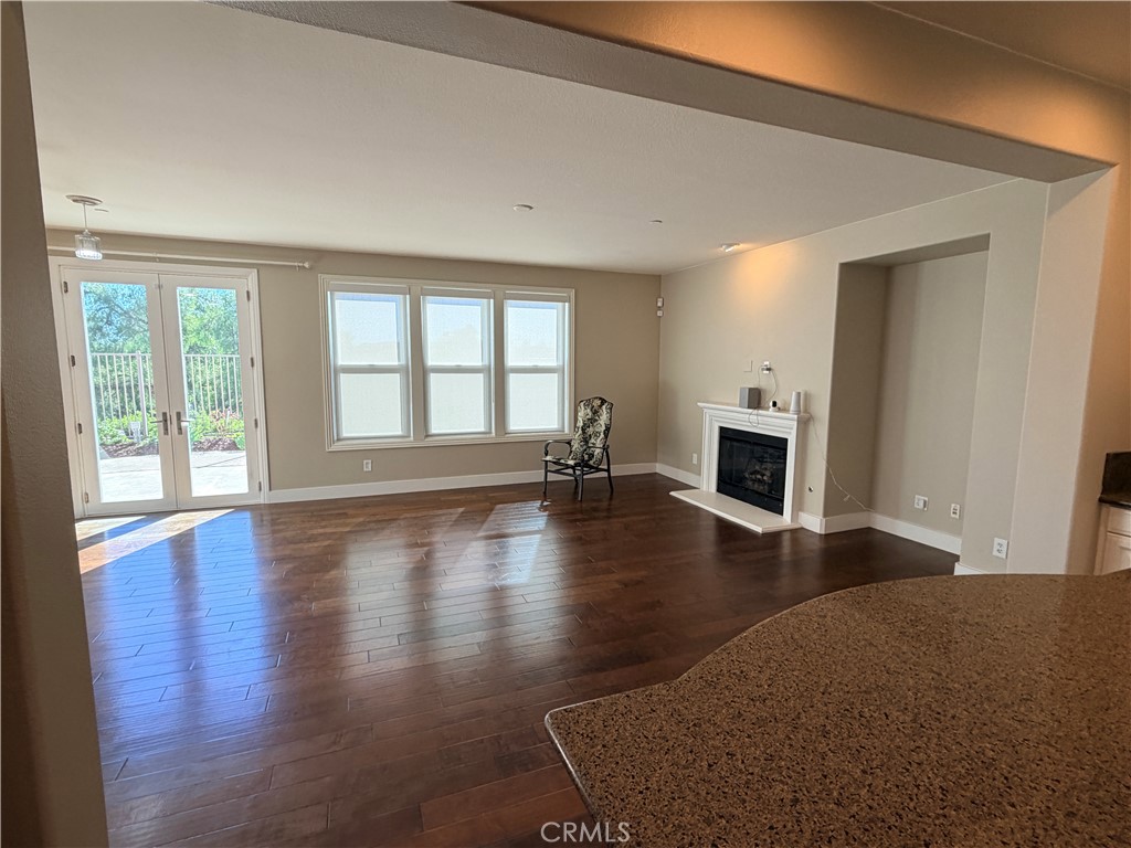 MLS #OC25274072 image #10