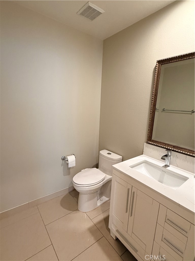 MLS #OC25274072 image #15