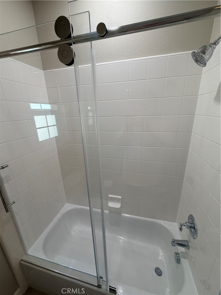 MLS #OC25274072 image #23