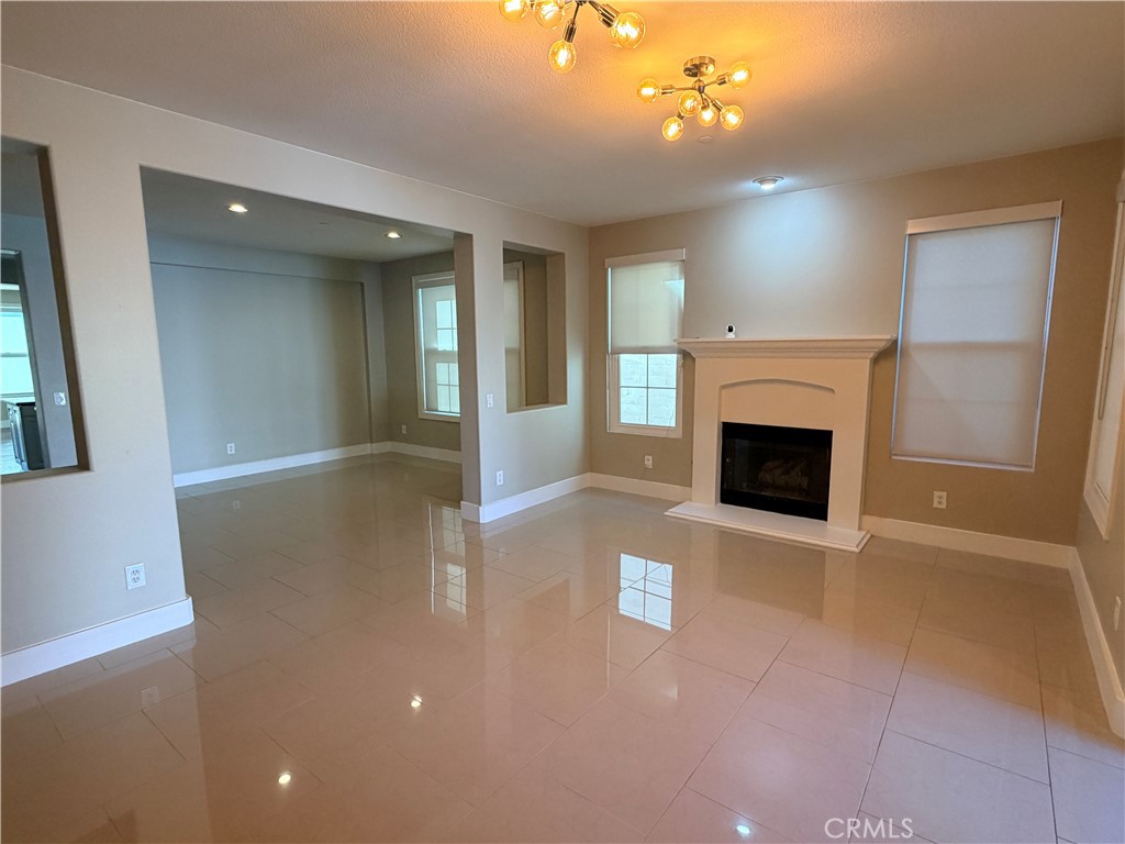 MLS #OC25274072 image #3