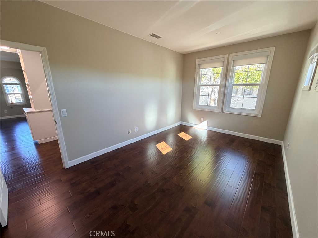 MLS #OC25274072 image #38