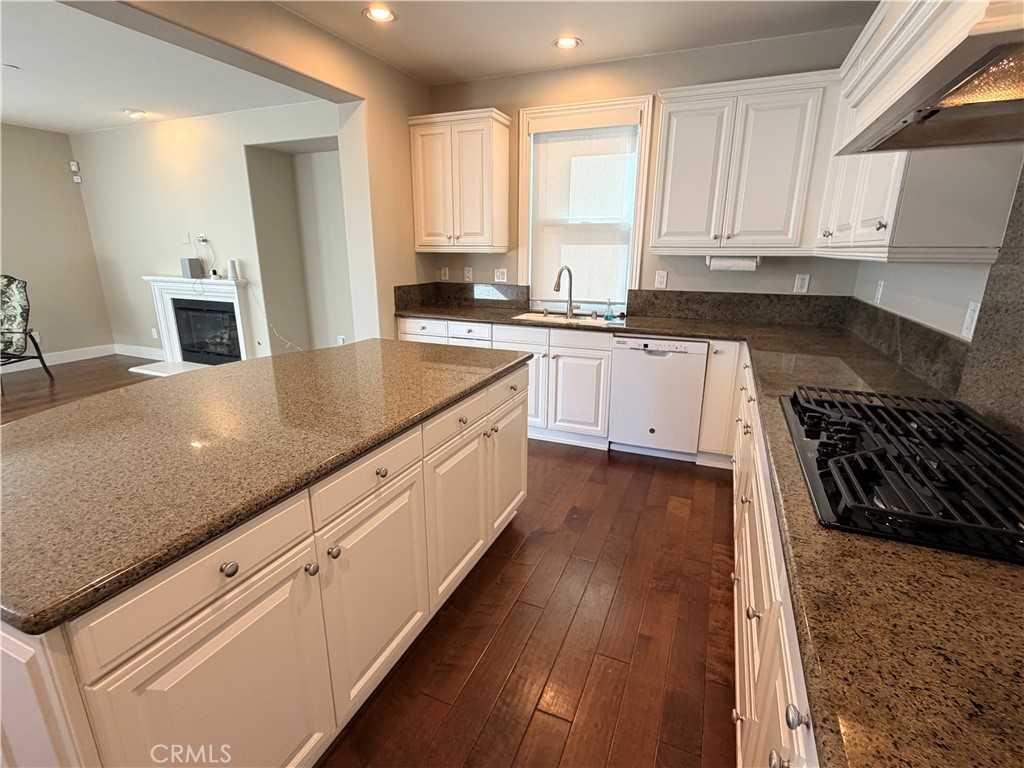 MLS #OC25274072 image #8