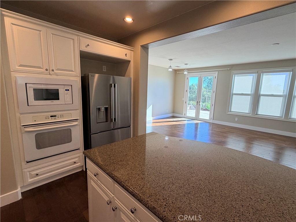 MLS #OC25274072 image #9