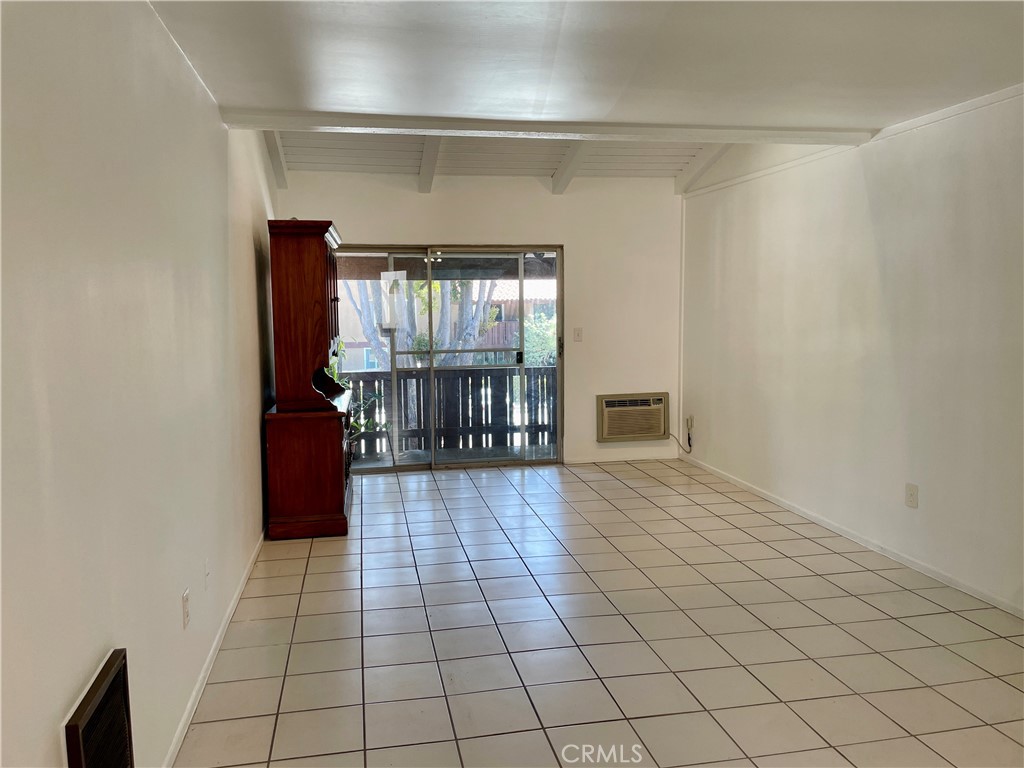 MLS #OC25274088 image #2