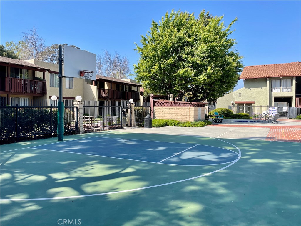 MLS #OC25274088 image #30