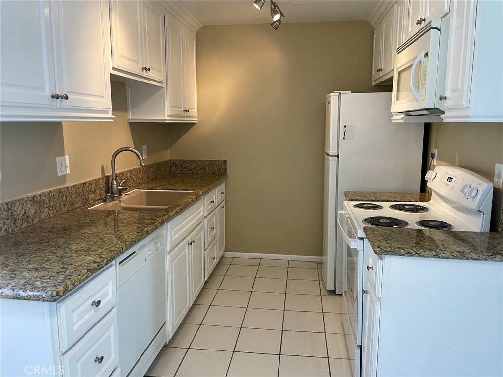 MLS #OC25274088 image #6