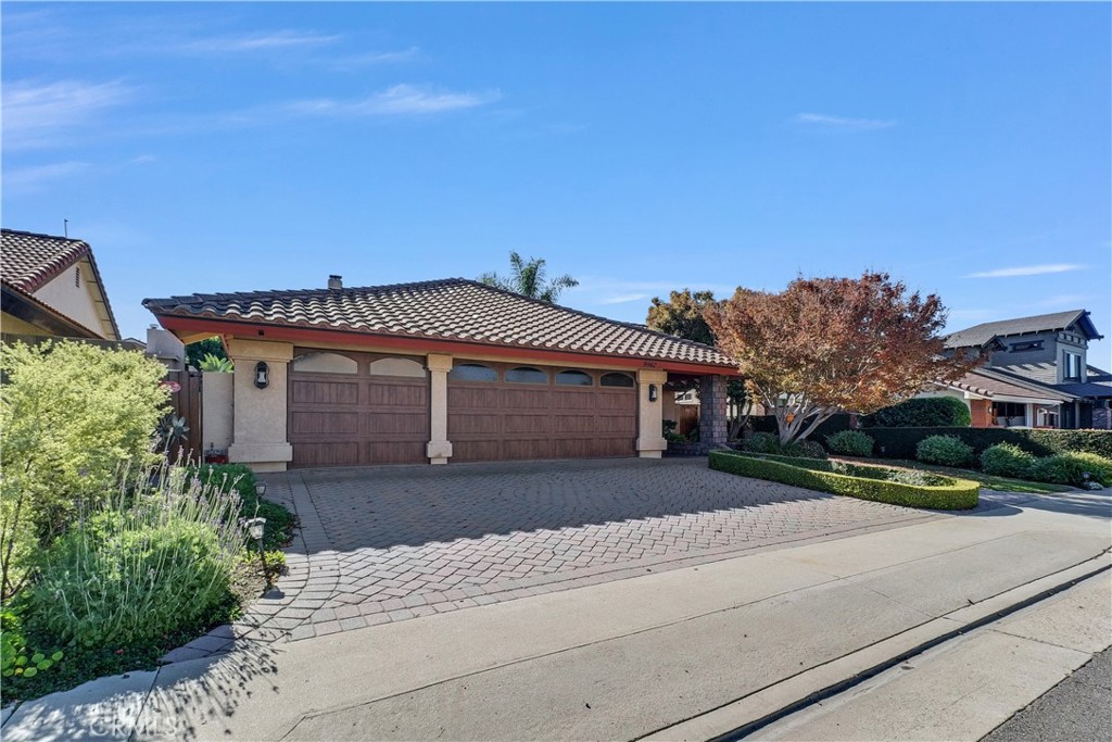 MLS #OC25274099 image #3