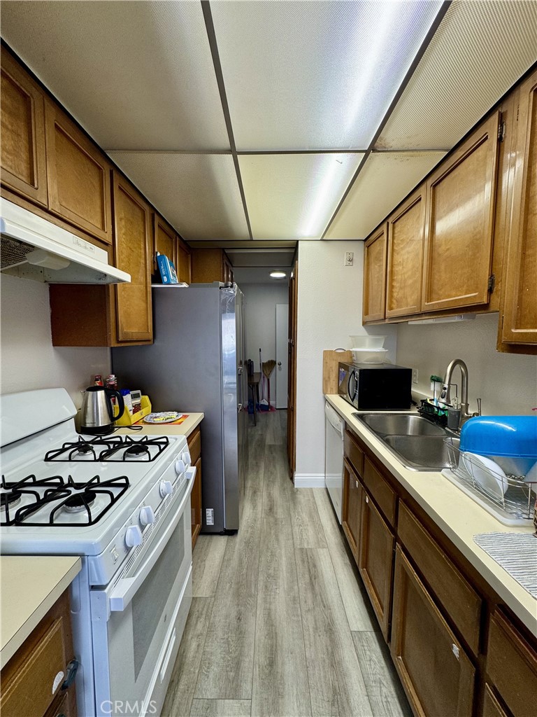 MLS #OC25274112 image #4