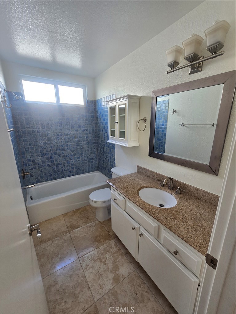 MLS #OC25274220 image #10