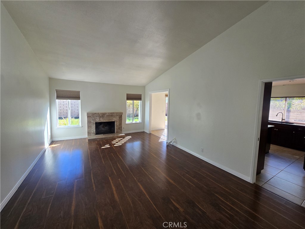 MLS #OC25274220 image #2