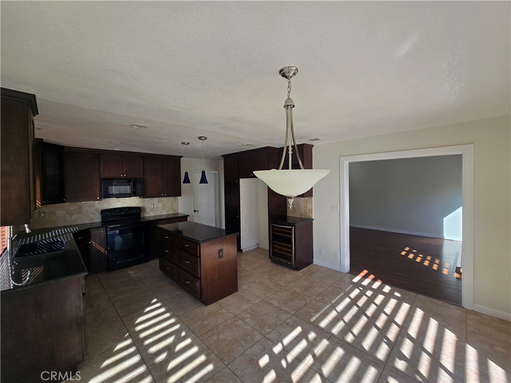 MLS #OC25274220 image #5