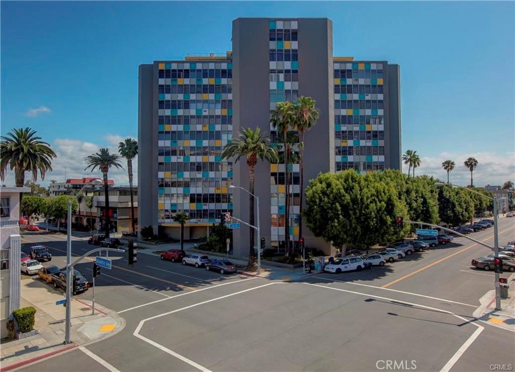 MLS #OC25274222 image #1