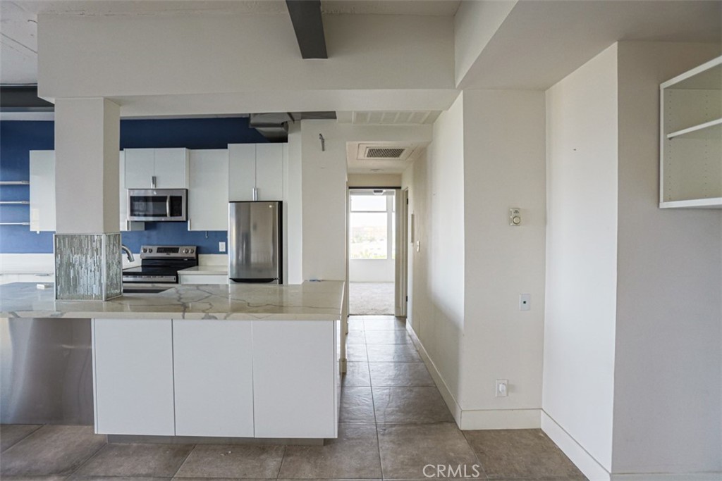 MLS #OC25274222 image #13