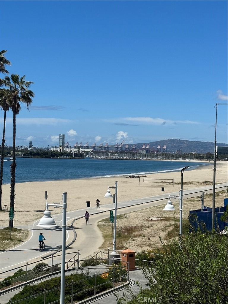 MLS #OC25274222 image #36