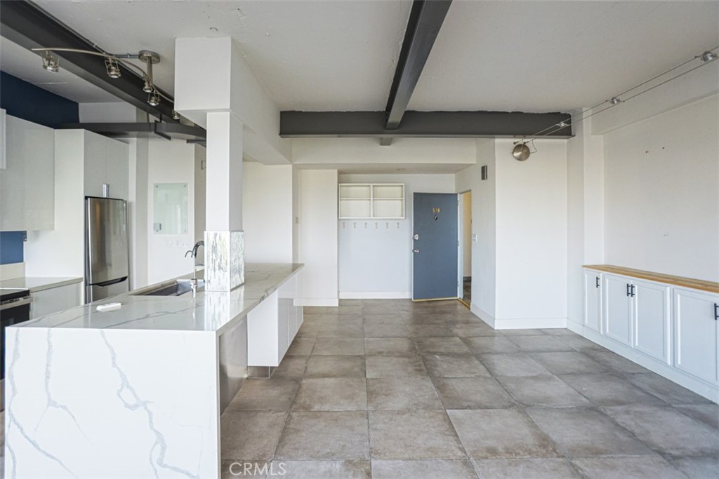 MLS #OC25274222 image #8