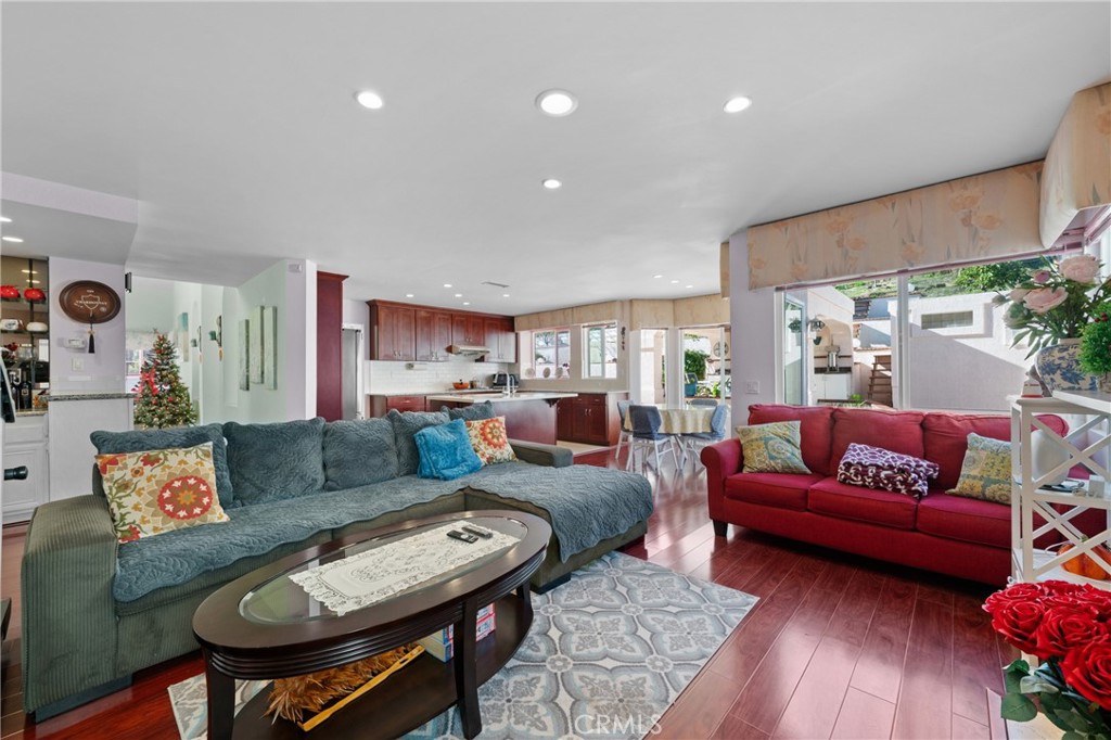 MLS #OC25274238 image #11