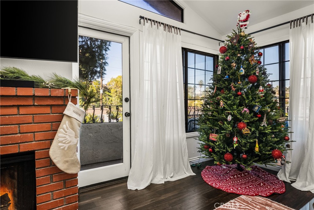 MLS #OC25274245 image #11