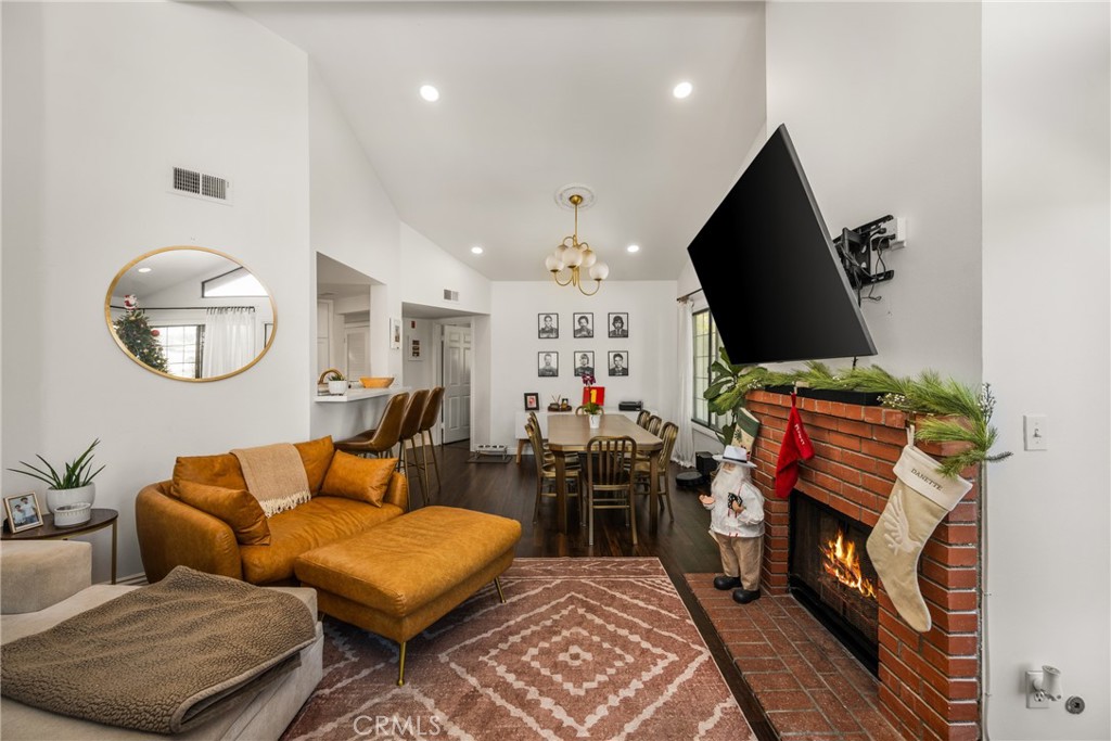 MLS #OC25274245 image #13