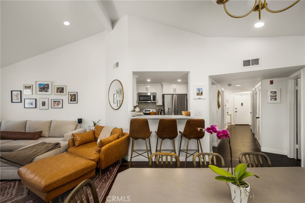 MLS #OC25274245 image #16