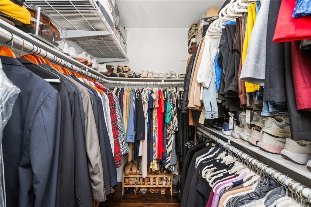 MLS #OC25274245 image #39