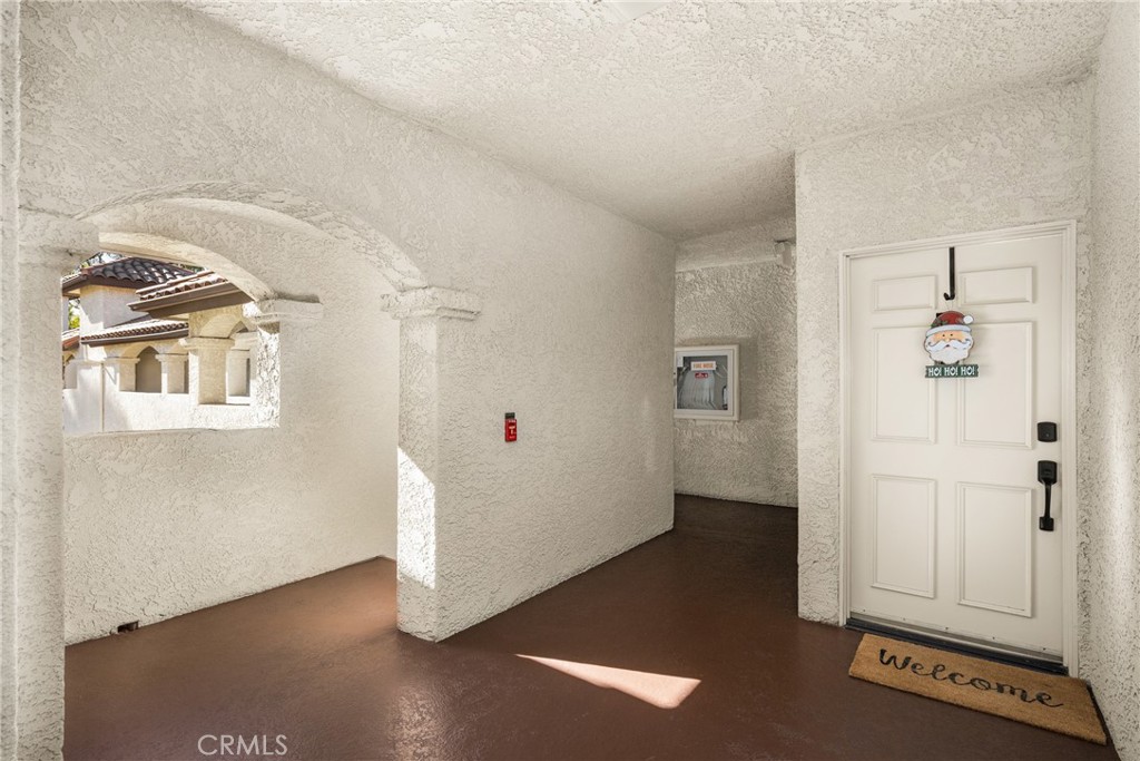 MLS #OC25274245 image #4