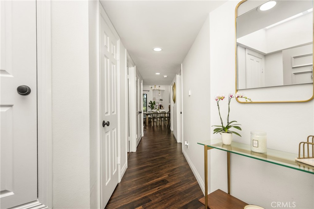 MLS #OC25274245 image #5