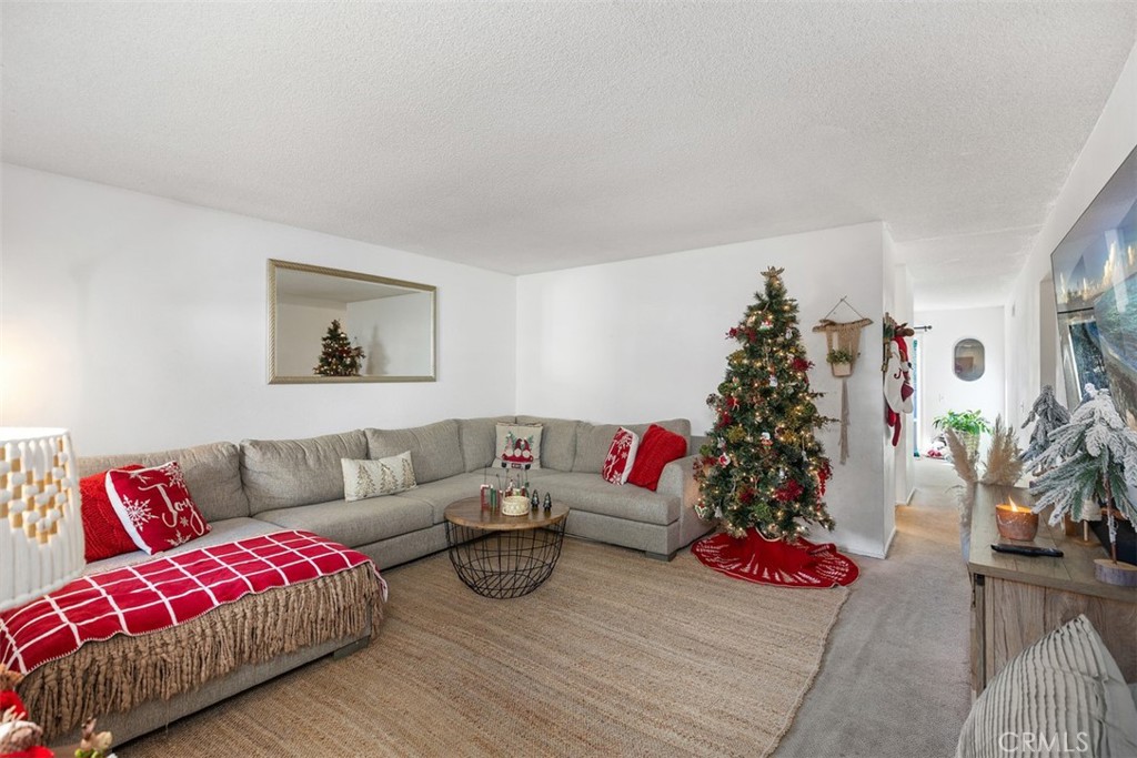 MLS #OC25274282 image #4