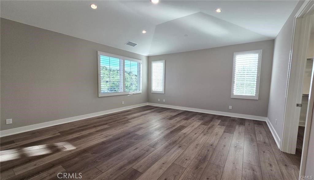 MLS #OC25274284 image #12