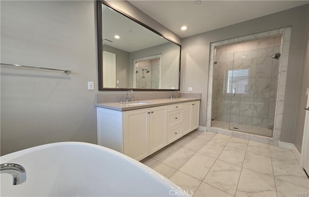 MLS #OC25274284 image #15